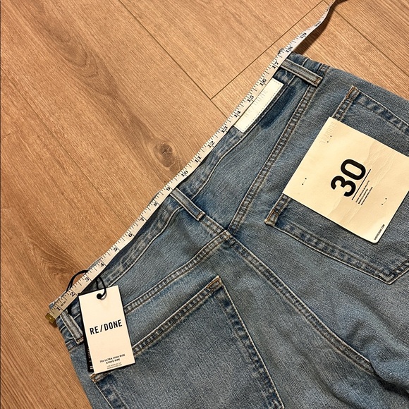 NWT RE/DONE 70’s Ultra High Rise Stove Pipe Blue Jeans Size 30 - Picture 10 of 10